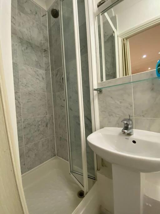 F2- Basement Studio Fits 1 Near Paddington London Exterior foto
